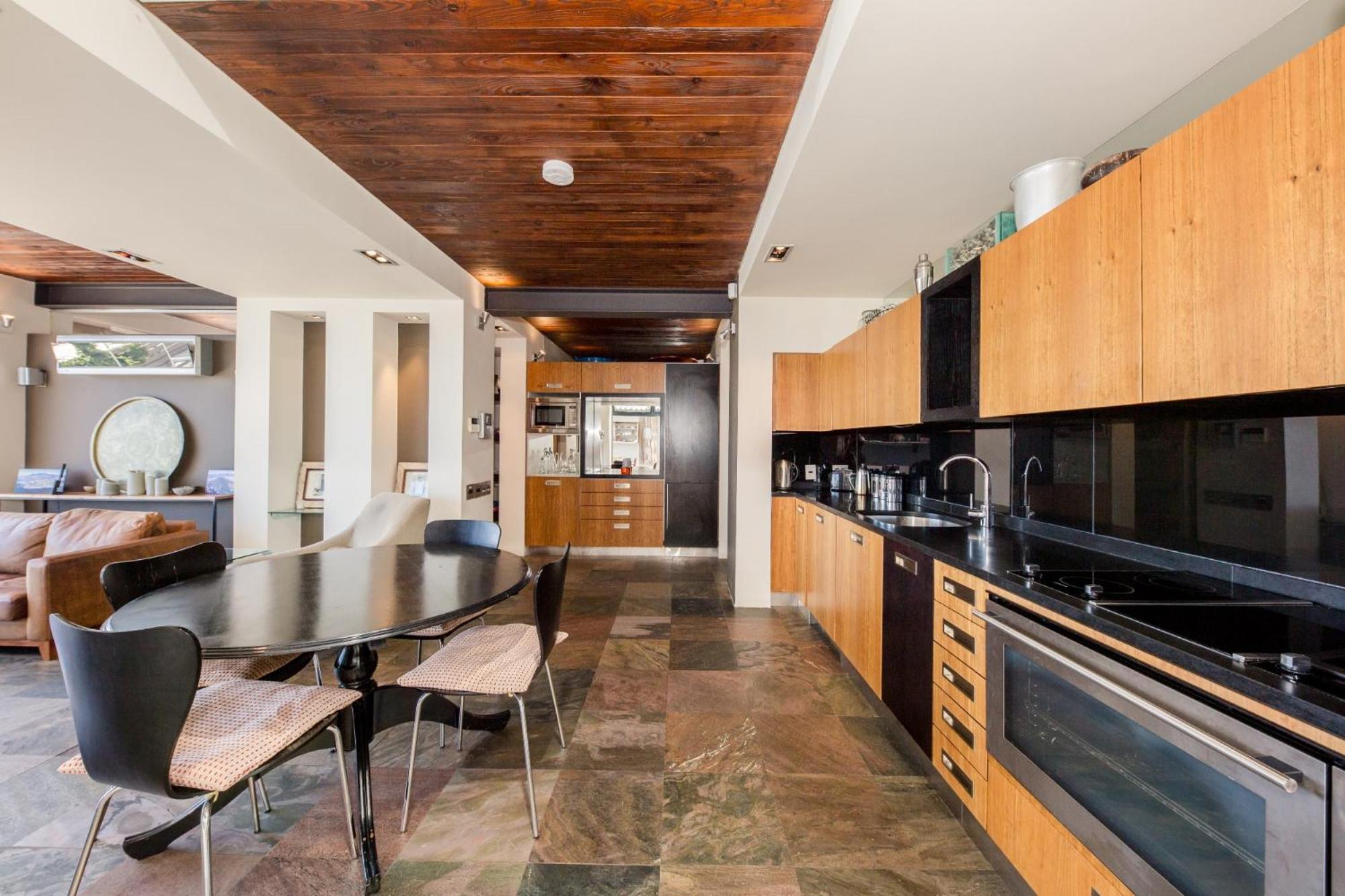 Rhine Stone Apartment