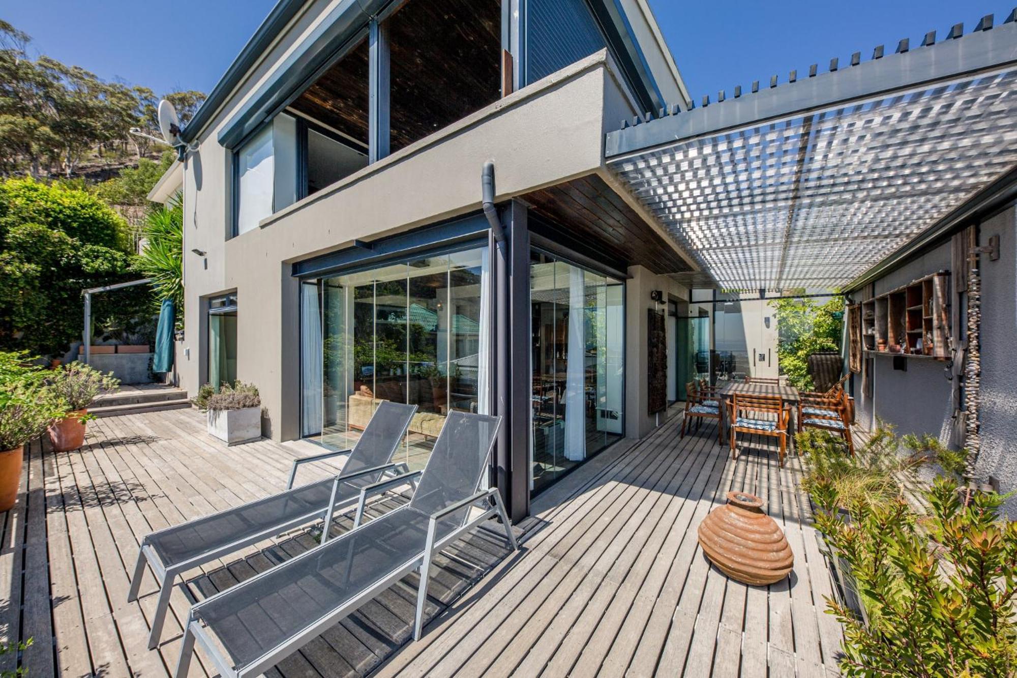 Apartment Rhine Stone